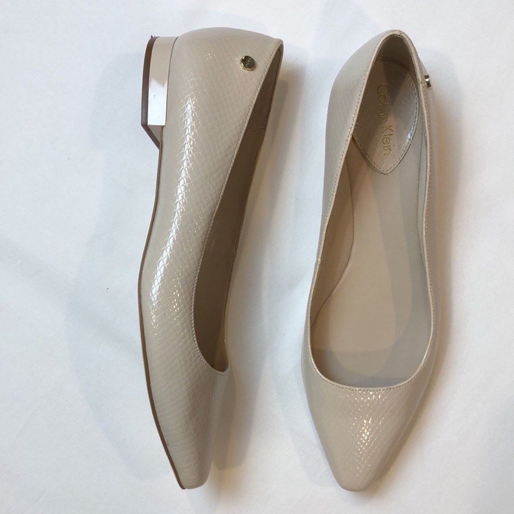 Calvin Klein Emerin Faux Snakeskin Nude Flats 8 - Picture 2 of 12